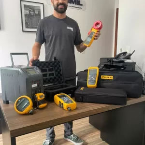 Equipamentos FLUKE para locação.